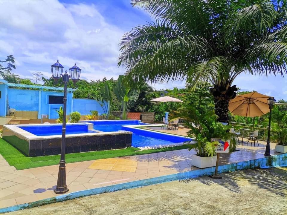 Mont Bleu Hotel ليبرفيل المظهر الخارجي الصورة