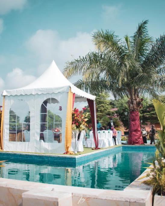 Mont Bleu Hotel ليبرفيل المظهر الخارجي الصورة